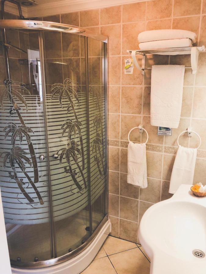 Hotel Conny's (adults Only) 2*